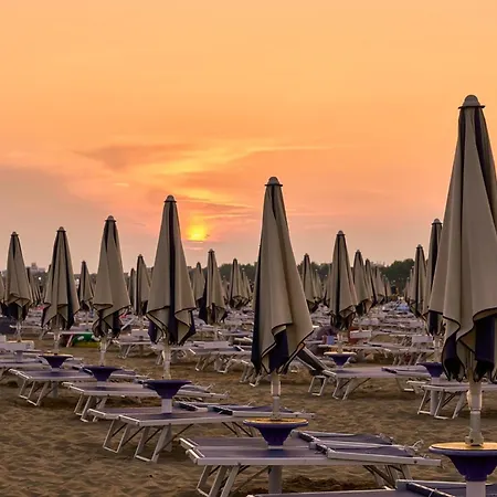 Seaside Escape Flat For Up To 6 Guests شقة *